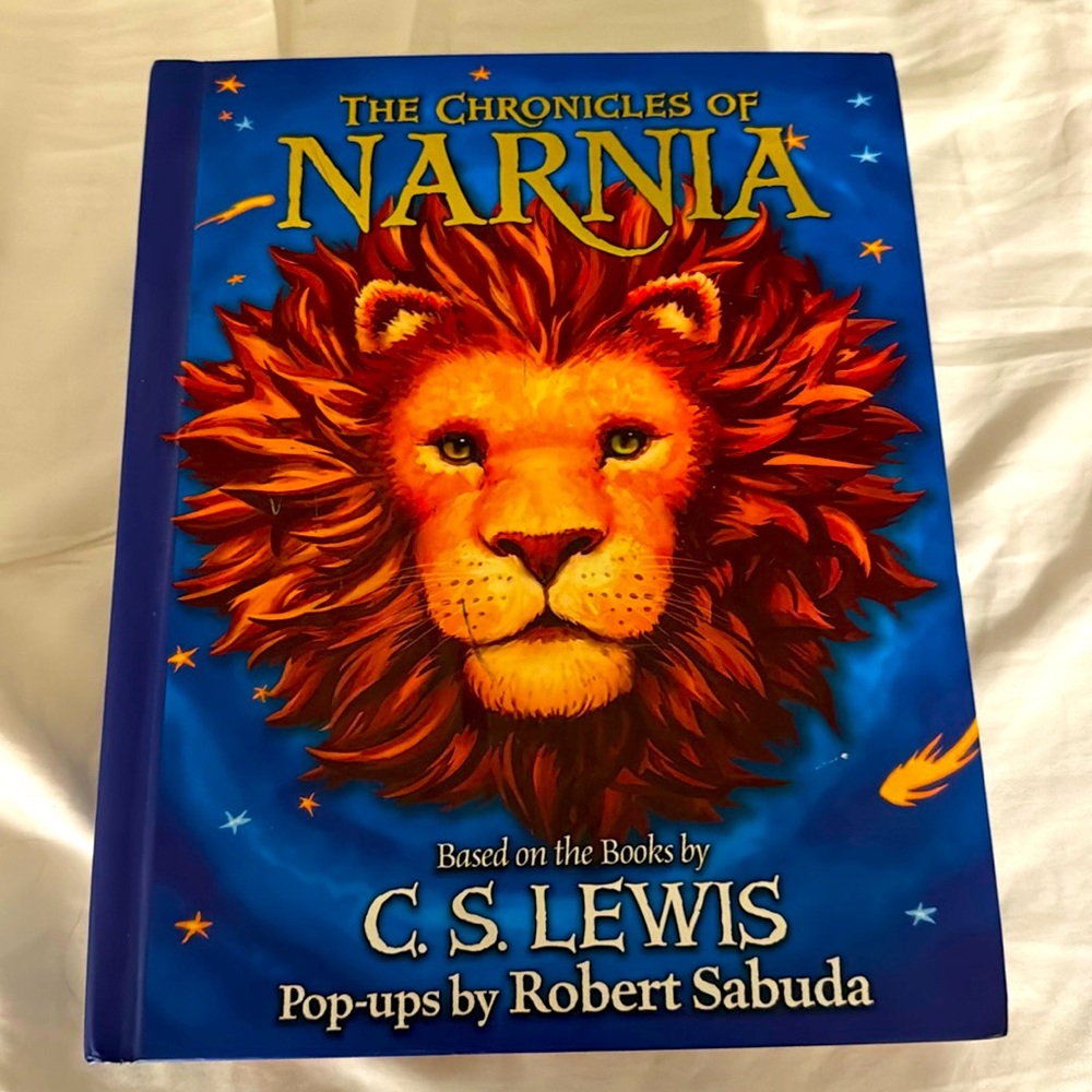 The Chronicles of Narnia - Pop up book